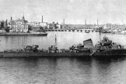 Эсминец «Грозящий» в Ленинграде на Неве, 1944-45 гг.