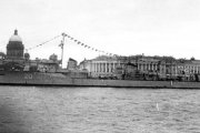 Эсминец «Опытный» в Ленинграде на Неве, 1945 г.